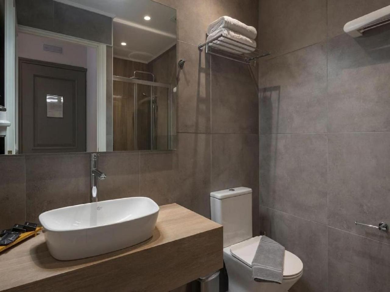 Hotel Teo International Near Delhi Airport By-Tu Casa New Delhi Eksteriør billede